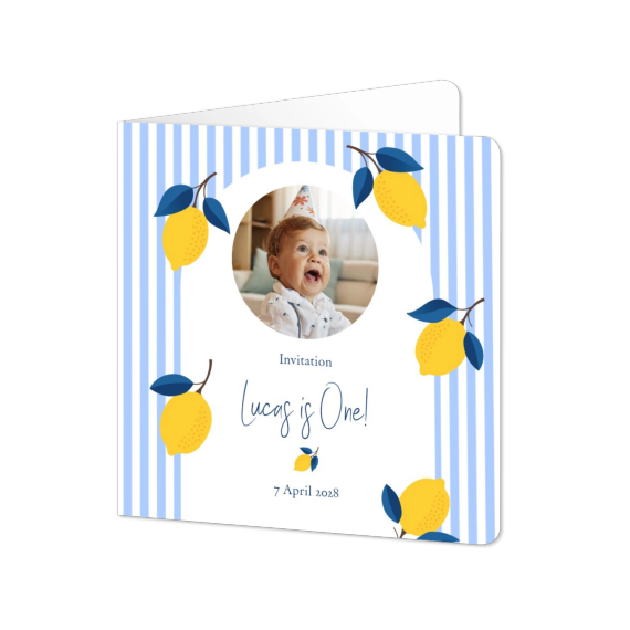 Folded Card square rounded corners 14,3 x 14,3 cm Folded Card square rounded corners 14,3 x 14,3 cm