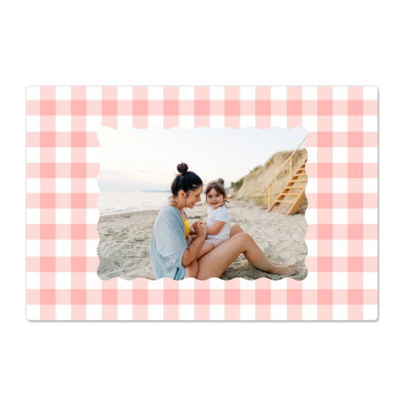 Scalloped Gingham Frame Scalloped Gingham Frame