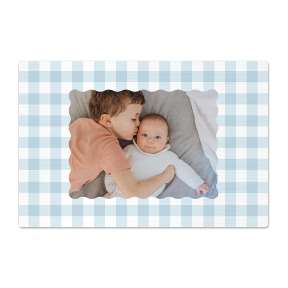 Scalloped Gingham Frame