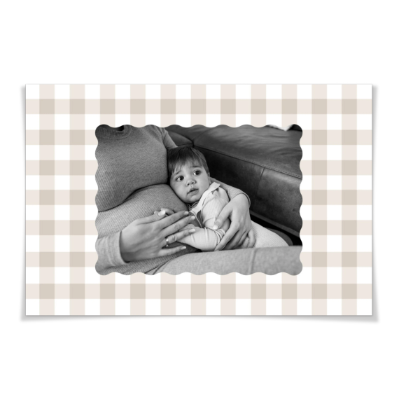 Scalloped Gingham Frame Scalloped Gingham Frame