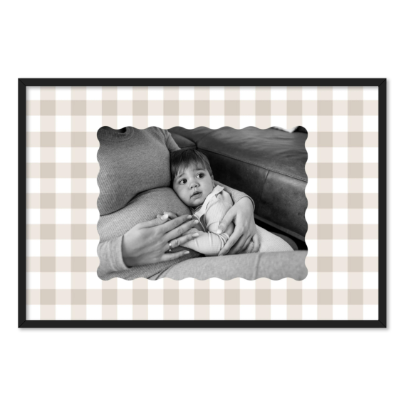 Scalloped Gingham Frame Scalloped Gingham Frame
