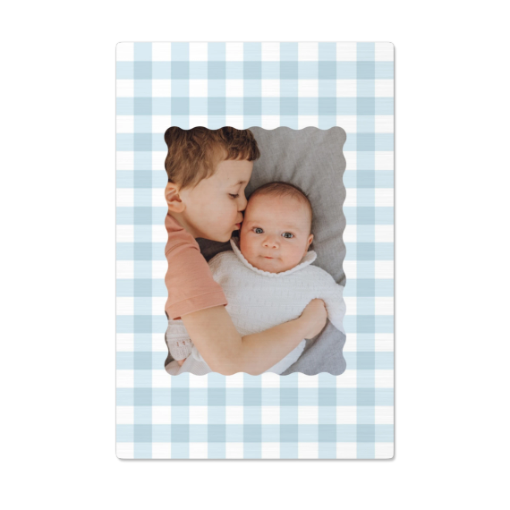 Scalloped Gingham Frame
