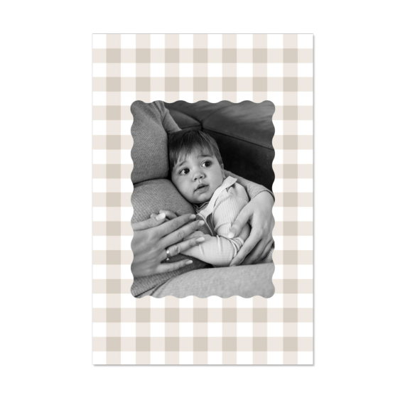Scalloped Gingham Frame Scalloped Gingham Frame