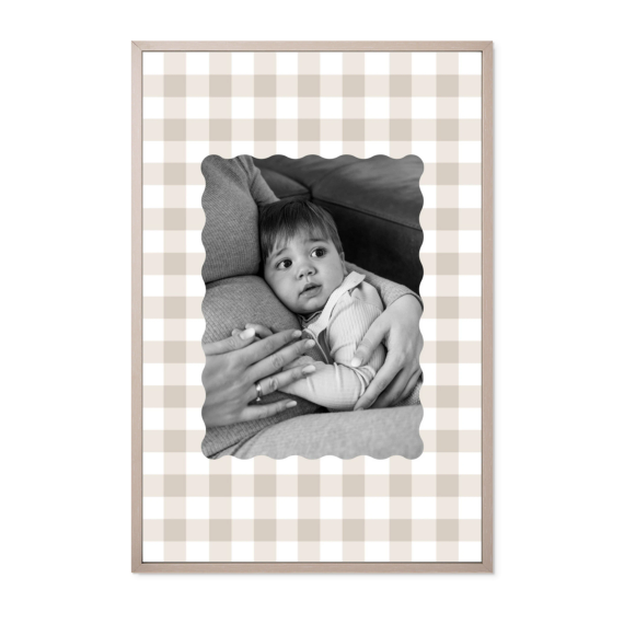 Scalloped Gingham Frame Scalloped Gingham Frame