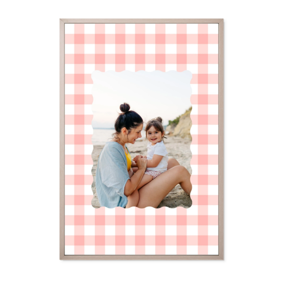 Scalloped Gingham Frame Scalloped Gingham Frame