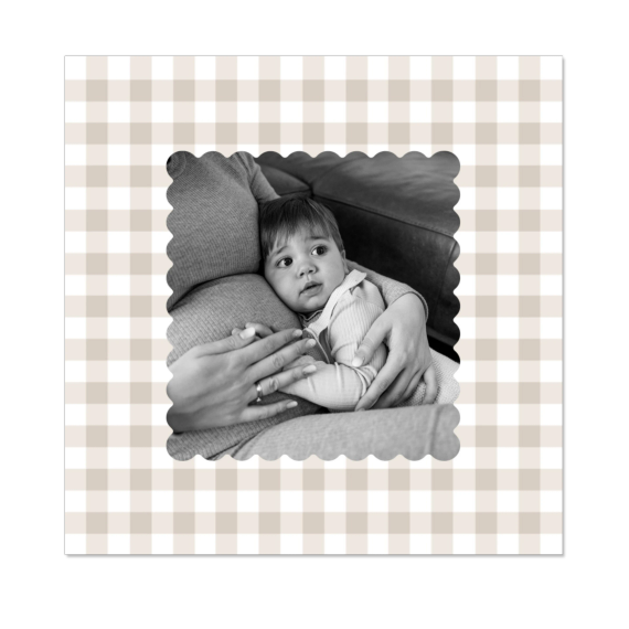 Scalloped Gingham Frame Scalloped Gingham Frame