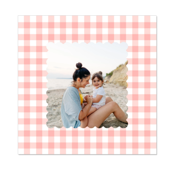 Scalloped Gingham Frame Scalloped Gingham Frame