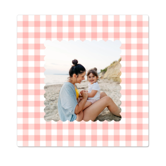 Scalloped Gingham Frame Scalloped Gingham Frame