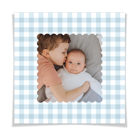 Scalloped Gingham Frame