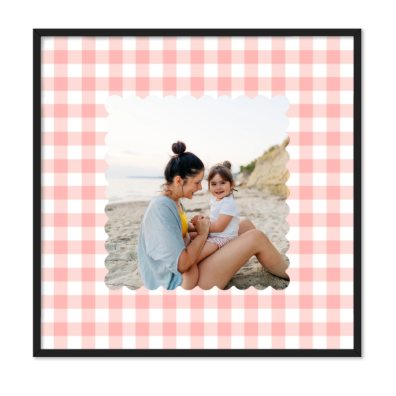 Scalloped Gingham Frame Scalloped Gingham Frame