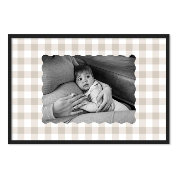 Scalloped Gingham Frame Scalloped Gingham Frame