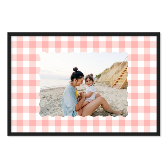 Scalloped Gingham Frame Scalloped Gingham Frame