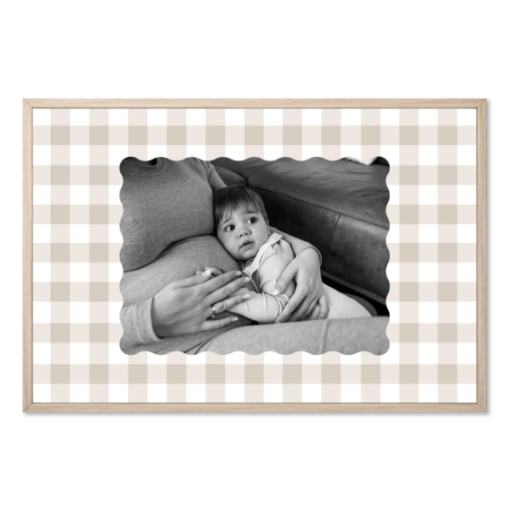 Scalloped Gingham Frame Scalloped Gingham Frame