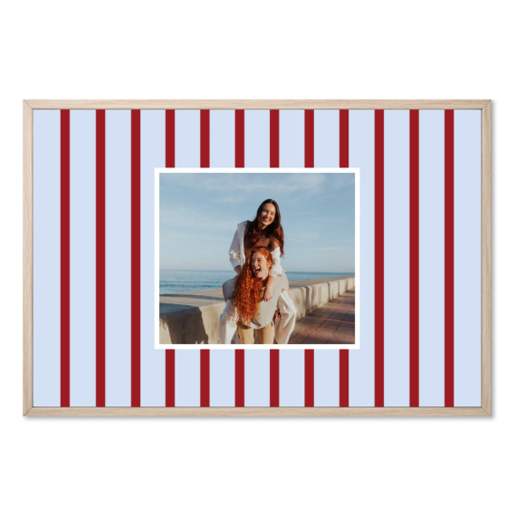 3mmbleed30x45landscape_VerticalStripesPhotoFrameBlue