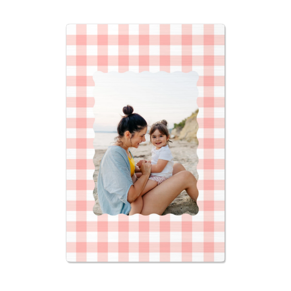 Scalloped Gingham Frame Scalloped Gingham Frame