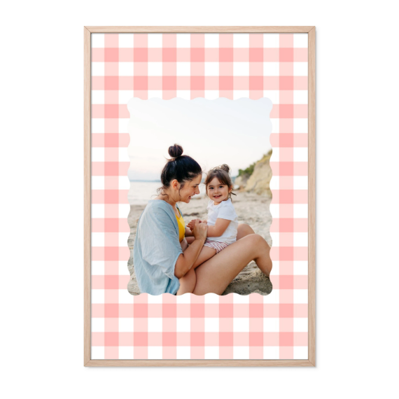 Scalloped Gingham Frame Scalloped Gingham Frame