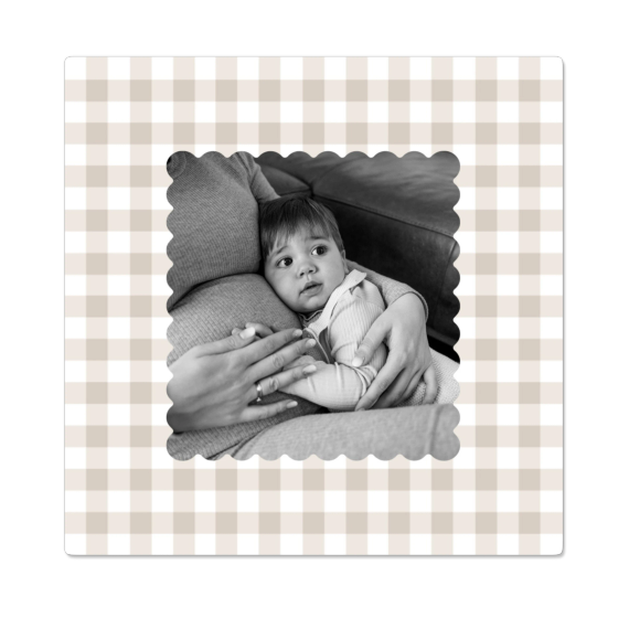 Scalloped Gingham Frame Scalloped Gingham Frame