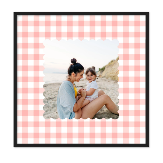 Scalloped Gingham Frame Scalloped Gingham Frame