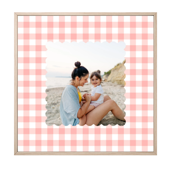 Scalloped Gingham Frame Scalloped Gingham Frame