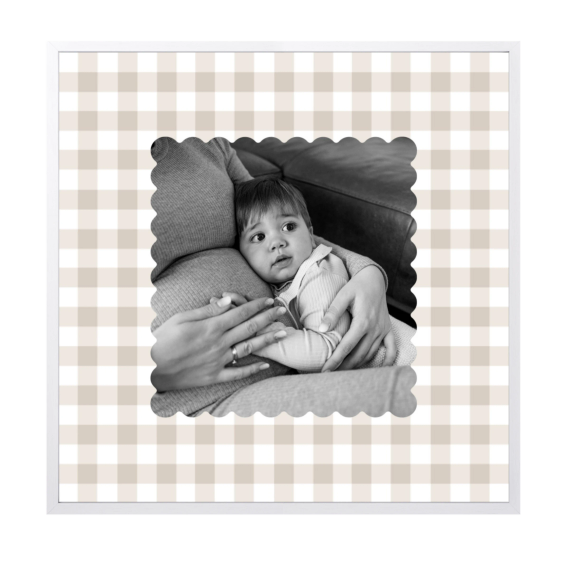 Scalloped Gingham Frame Scalloped Gingham Frame