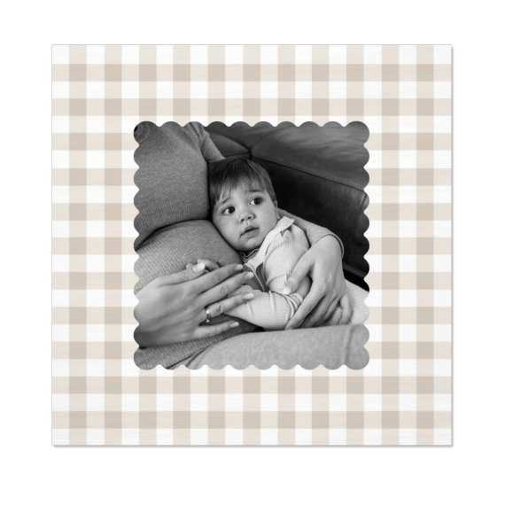 Scalloped Gingham Frame