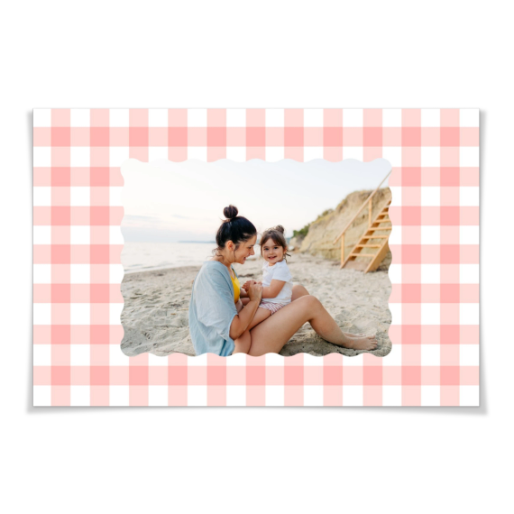 Scalloped Gingham Frame Scalloped Gingham Frame
