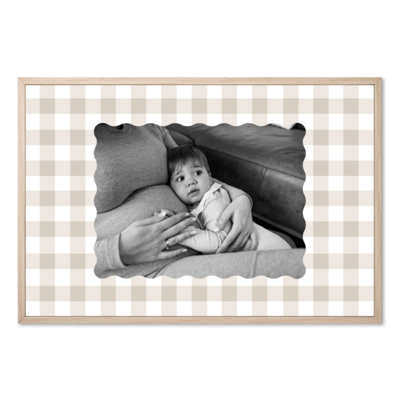 Scalloped Gingham Frame Scalloped Gingham Frame
