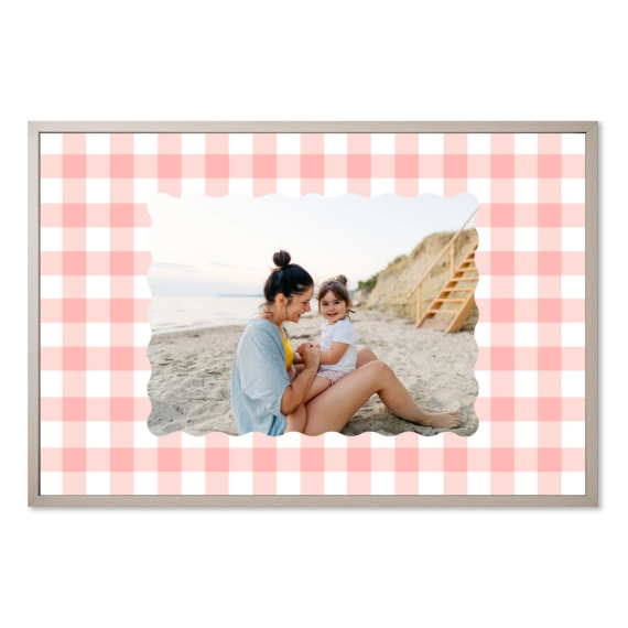 Scalloped Gingham Frame Scalloped Gingham Frame