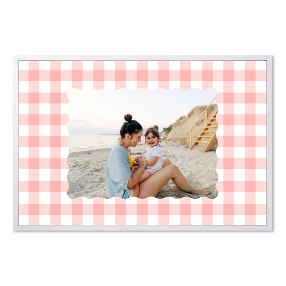 Scalloped Gingham Frame Scalloped Gingham Frame