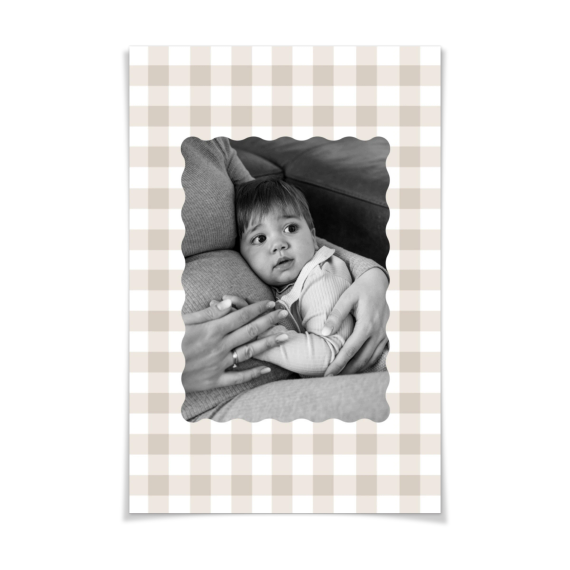 Scalloped Gingham Frame Scalloped Gingham Frame
