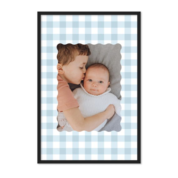 Scalloped Gingham Frame