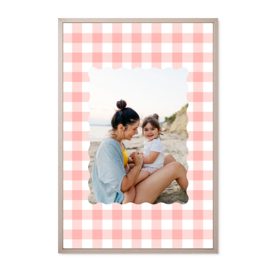 Scalloped Gingham Frame Scalloped Gingham Frame