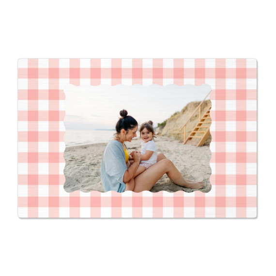 Scalloped Gingham Frame Scalloped Gingham Frame