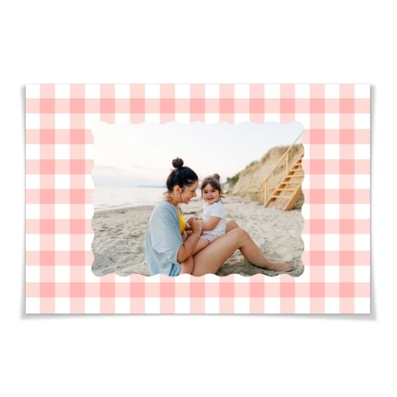 Scalloped Gingham Frame Scalloped Gingham Frame