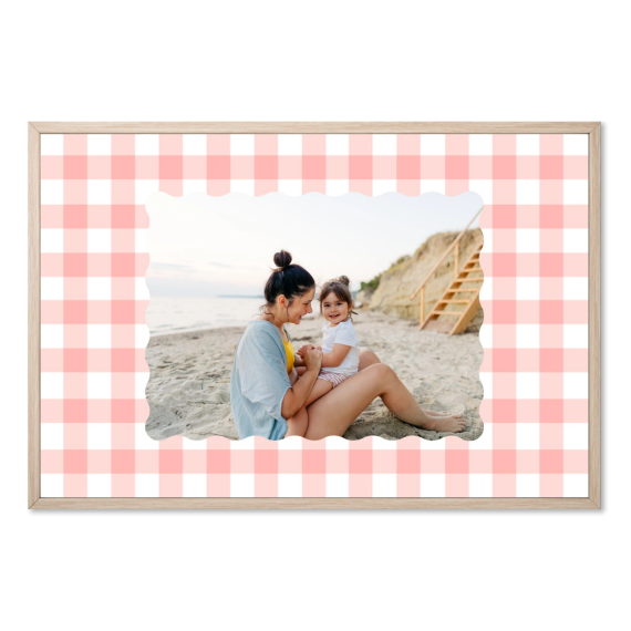 Scalloped Gingham Frame Scalloped Gingham Frame