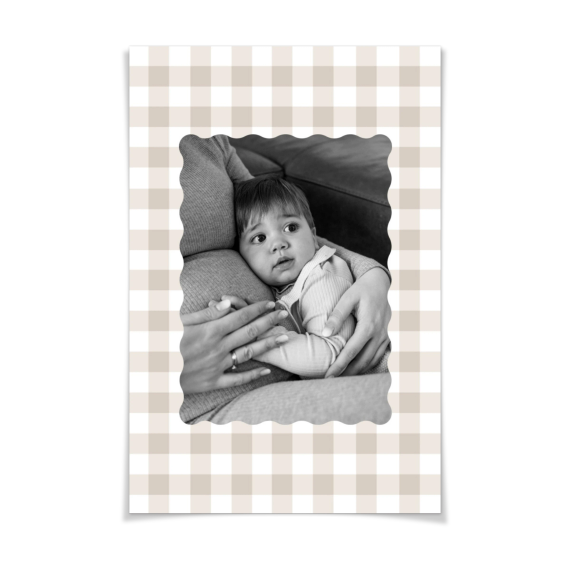 Scalloped Gingham Frame Scalloped Gingham Frame