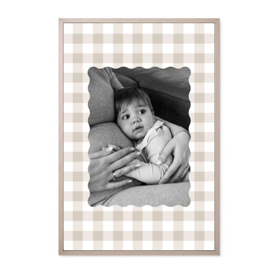 Scalloped Gingham Frame Scalloped Gingham Frame