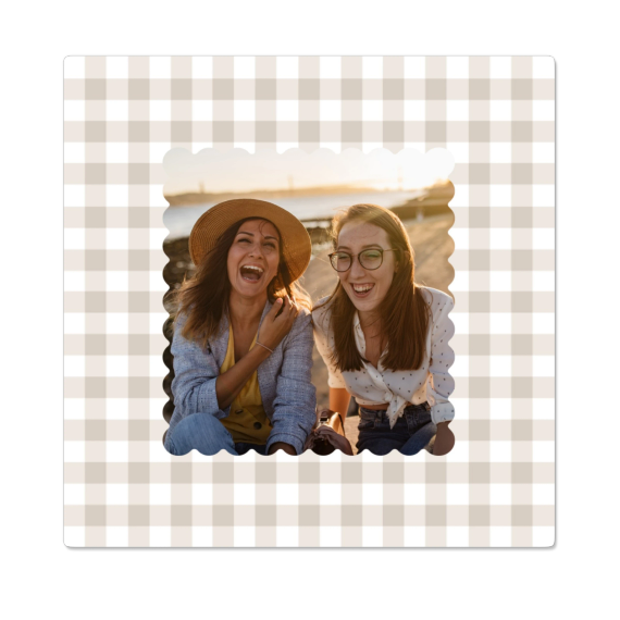 Scalloped Gingham Frame Scalloped Gingham Frame
