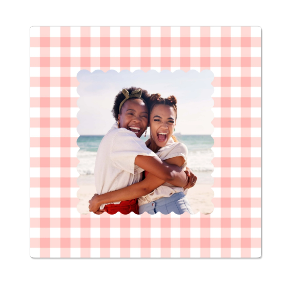 Scalloped Gingham Frame Scalloped Gingham Frame