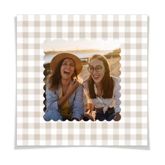 Scalloped Gingham Frame Scalloped Gingham Frame