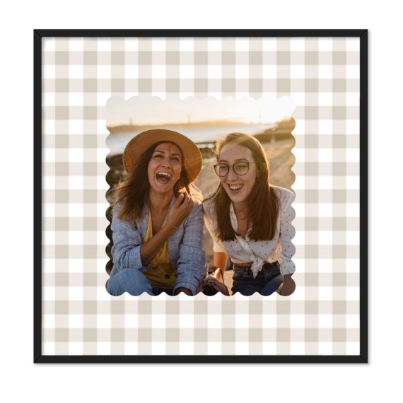 Scalloped Gingham Frame Scalloped Gingham Frame
