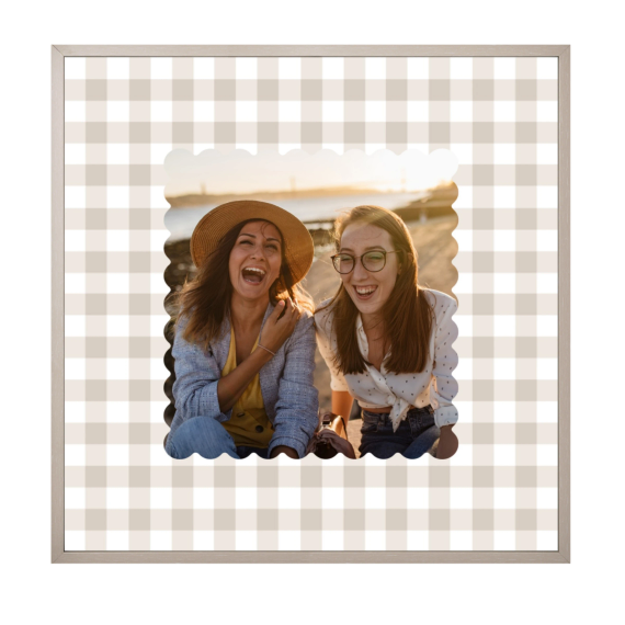 Scalloped Gingham Frame Scalloped Gingham Frame