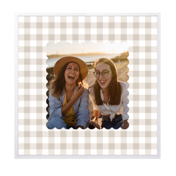 Scalloped Gingham Frame Scalloped Gingham Frame