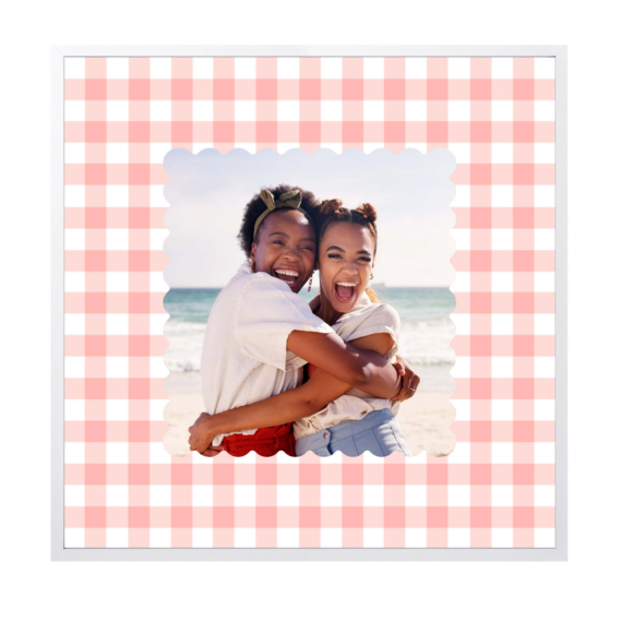 Scalloped Gingham Frame Scalloped Gingham Frame