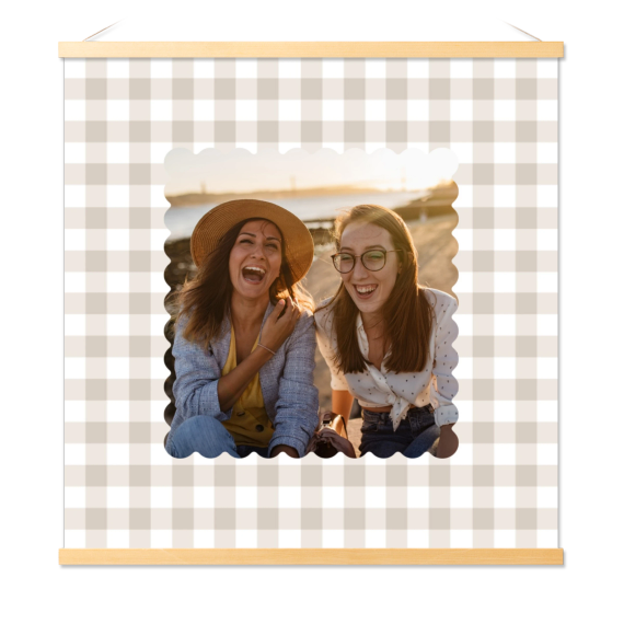 Scalloped Gingham Frame Scalloped Gingham Frame