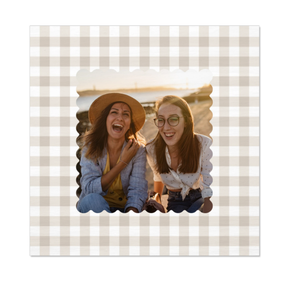 Scalloped Gingham Frame Scalloped Gingham Frame