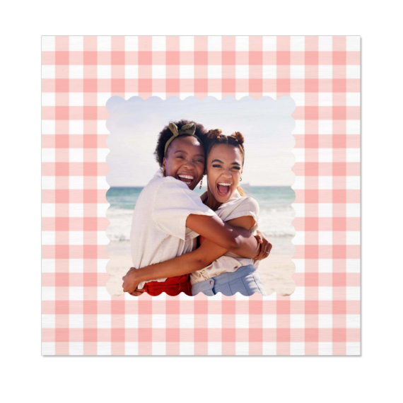 Scalloped Gingham Frame Scalloped Gingham Frame