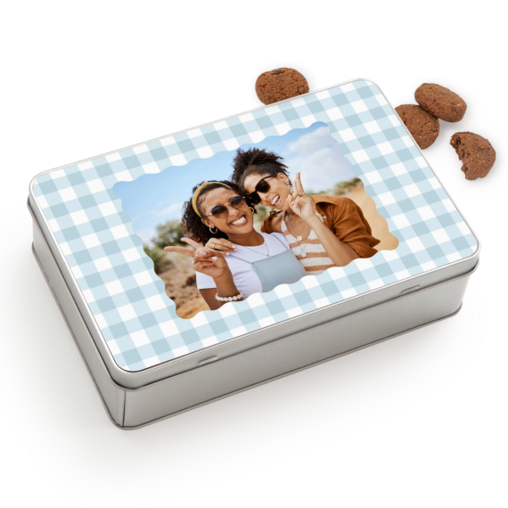 Scalloped Gingham Frame Scalloped Gingham Frame