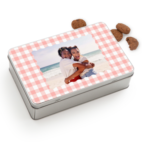 Scalloped Gingham Frame Scalloped Gingham Frame