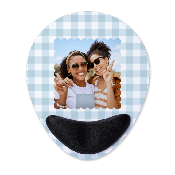 Scalloped Gingham Frame